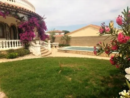 Villa Mia35 *
